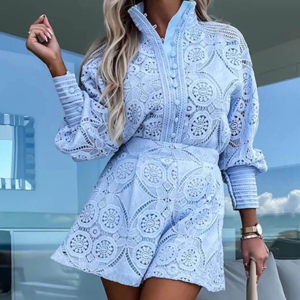 Elegant Blue Lace Long Sleeve Dress